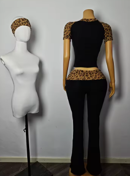 Cheetah Yoga Set